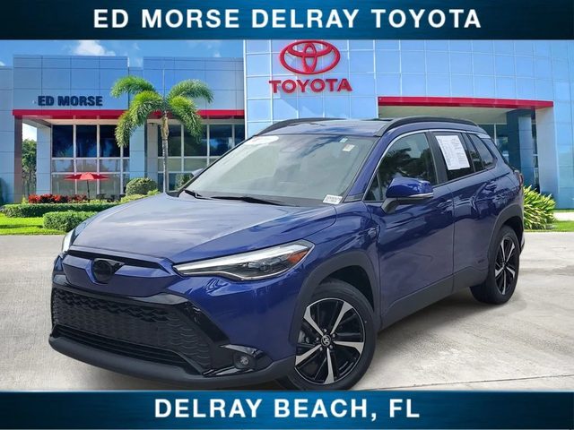 2023 Toyota Corolla Cross Hybrid XSE AWD photo