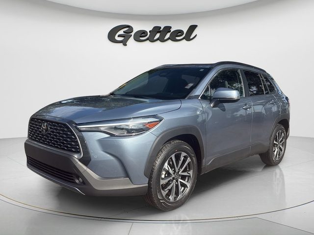 2023 Toyota Corolla Cross XLE FWD photo