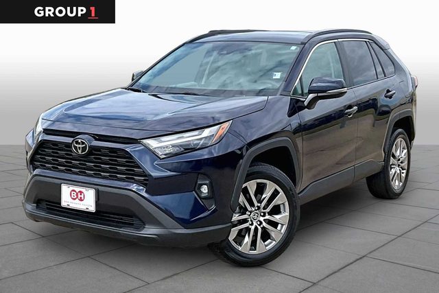 2023 Toyota RAV4 XLE Premium FWD photo