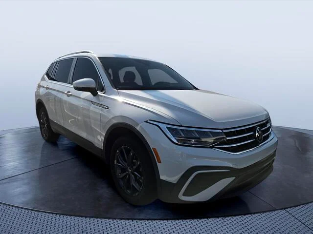 2023 Volkswagen Tiguan SE FWD photo