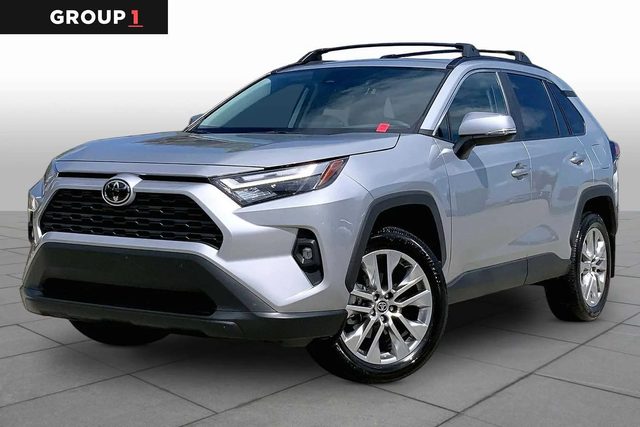 2023 Toyota RAV4 XLE Premium FWD photo