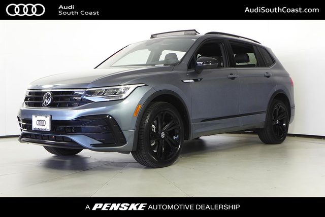 2023 Volkswagen Tiguan SE R-Line Black FWD photo