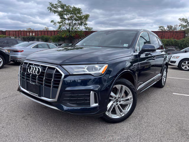 2023 Audi Q7 Premium AWD photo