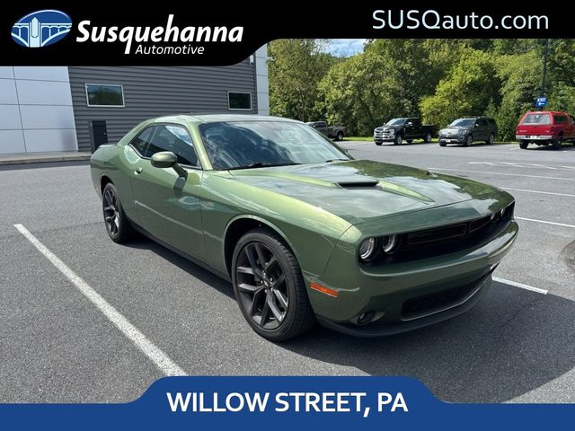 2023 Dodge Challenger SXT RWD photo