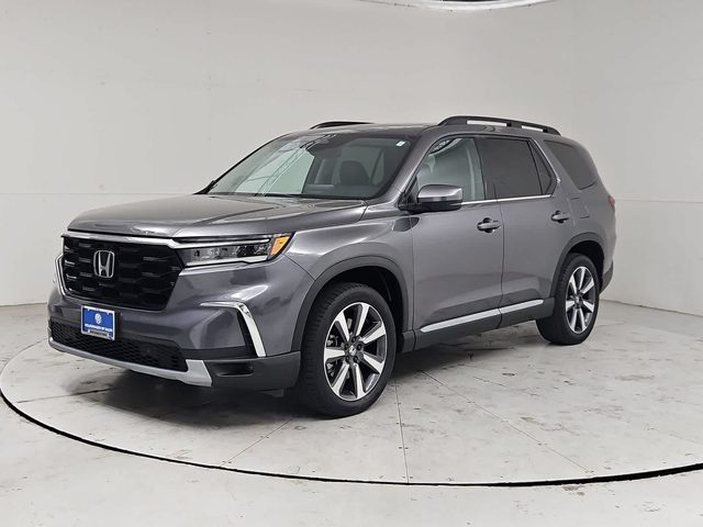 2023 Honda Pilot Touring AWD photo