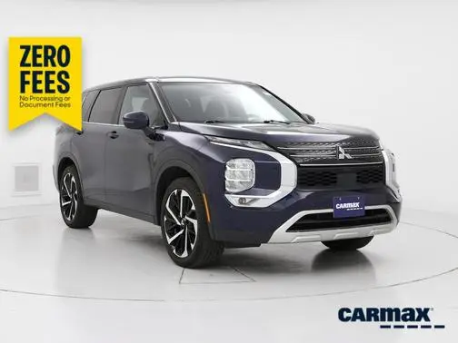 2023 Mitsubishi Outlander SE AWD photo