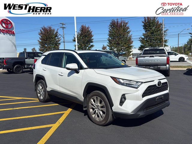 2023 Toyota RAV4 XLE Premium AWD photo