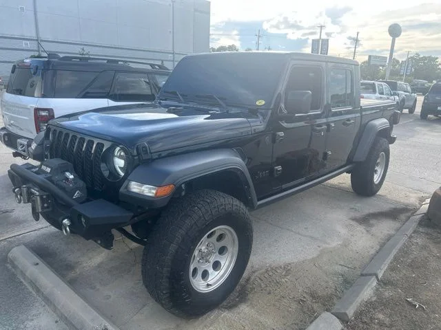 2023 Jeep Gladiator Sport 4WD photo