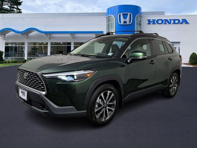 2023 Toyota Corolla Cross XLE AWD photo