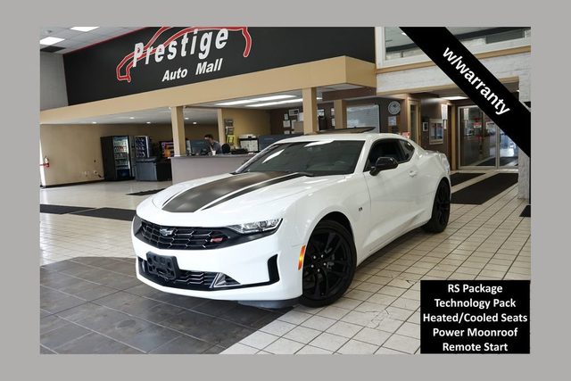 2023 Chevrolet Camaro 2LT RWD photo