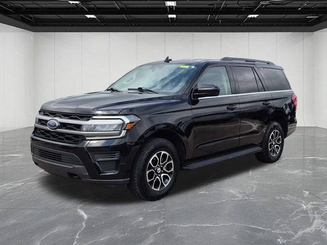 2023 Ford Expedition XLT 4WD photo