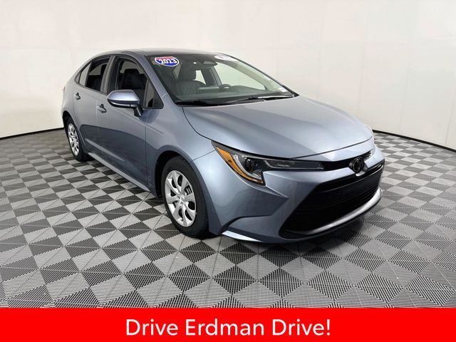 2023 Toyota Corolla LE FWD photo