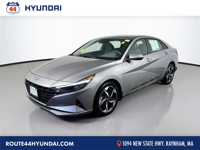 2023 Hyundai Elantra SEL FWD photo