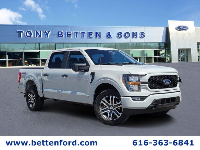 2023 Ford F-150 XL 4WD photo