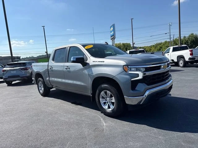 2023 Chevrolet Silverado 1500 LT 4WD photo