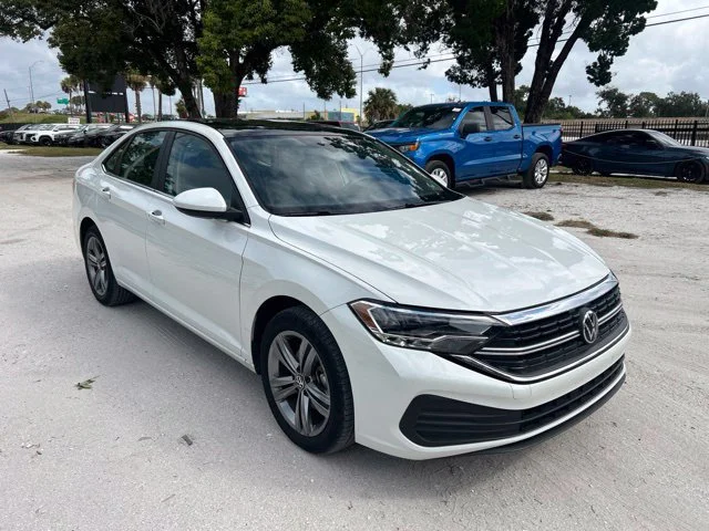 2023 Volkswagen Jetta SE FWD photo