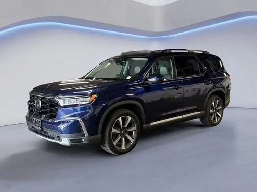 2023 Honda Pilot Touring AWD photo