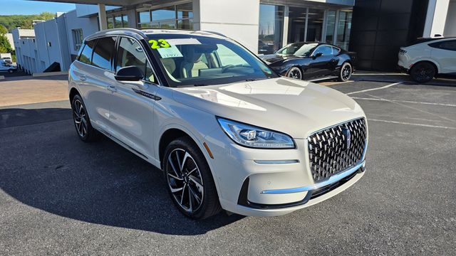 2023 Lincoln Corsair Grand Touring AWD photo
