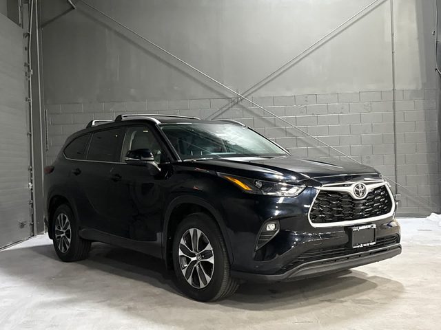 2023 Toyota Highlander XLE AWD photo