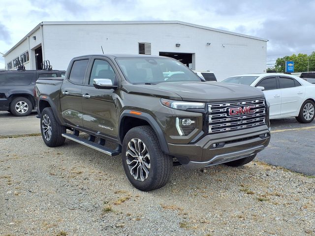 2023 GMC Canyon 4WD Denali 4WD photo