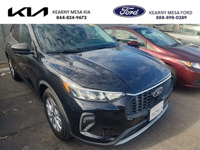 2023 Ford Escape Active FWD photo