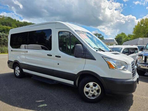 2019 Ford Transit Passenger Wagon XLT RWD photo