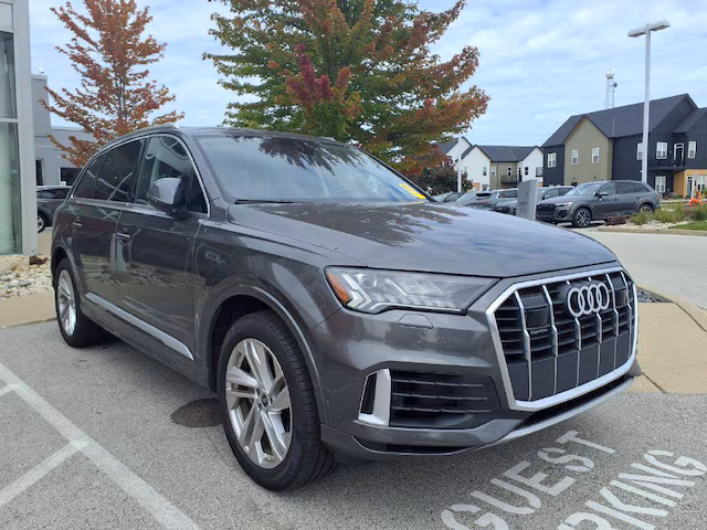 2023 Audi Q7 Premium AWD photo