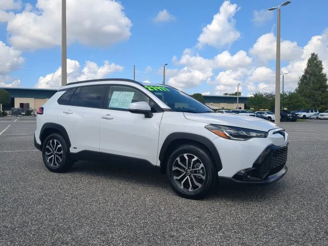 2023 Toyota Corolla Cross Hybrid SE AWD photo