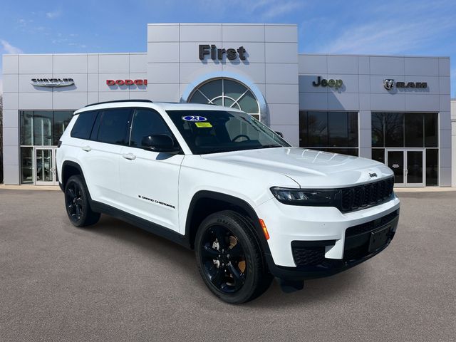 2023 Jeep Grand Cherokee L Altitude X 4WD photo