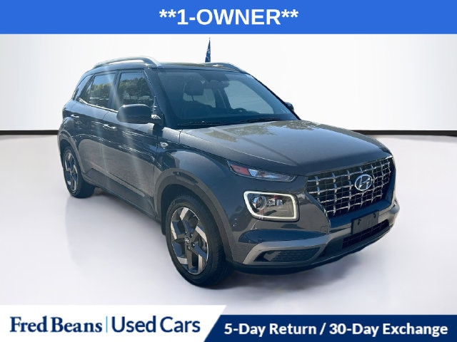 2023 Hyundai Venue Limited FWD photo