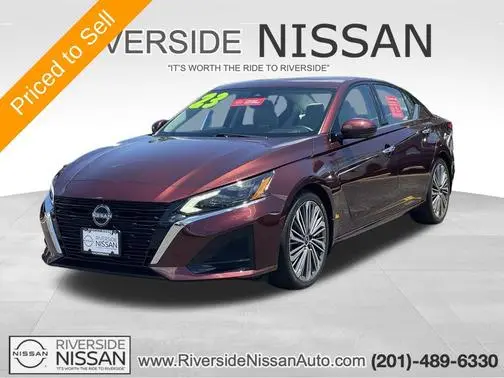 2023 Nissan Altima 2.5 SL FWD photo