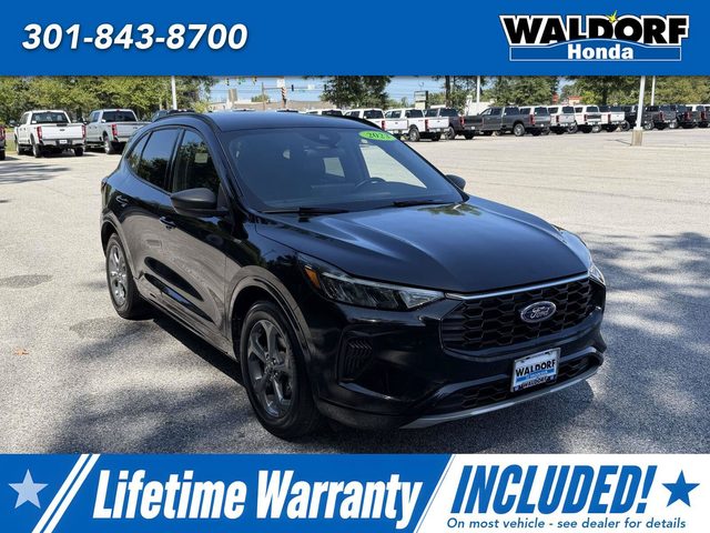 2023 Ford Escape ST-Line FWD photo