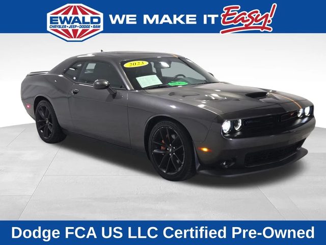 2023 Dodge Challenger GT RWD photo
