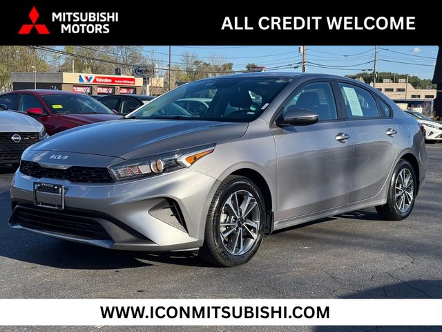 2023 Kia Forte LXS FWD photo