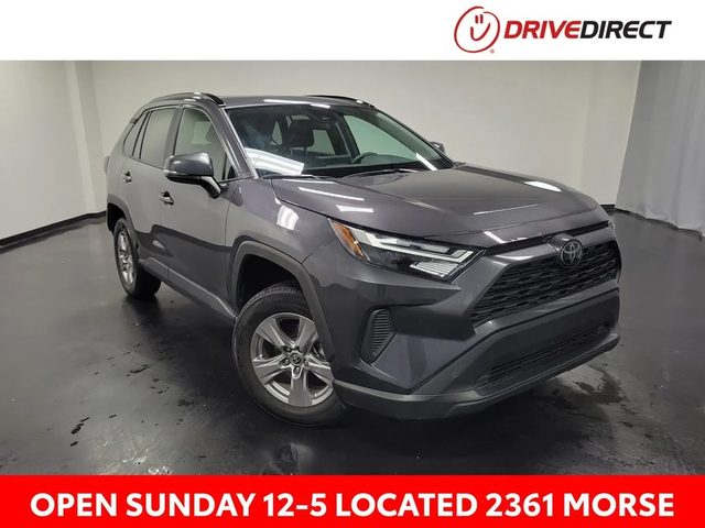 2023 Toyota RAV4 XLE AWD photo