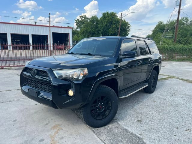2015 Toyota 4Runner SR5 RWD photo