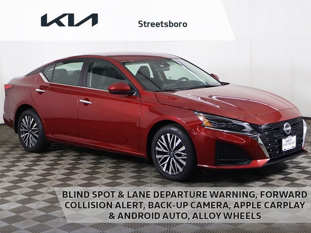 2023 Nissan Altima 2.5 SV AWD photo