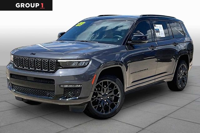 2023 Jeep Grand Cherokee L Summit 4WD photo