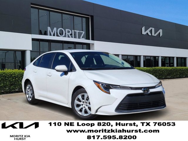 2023 Toyota Corolla LE FWD photo