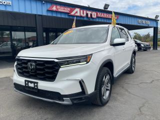 2023 Honda Pilot EX-L 8 Passenger FWD photo