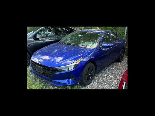 2023 Hyundai Elantra Blue FWD photo