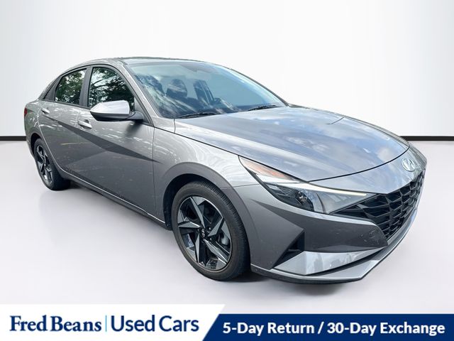 2023 Hyundai Elantra SEL FWD photo