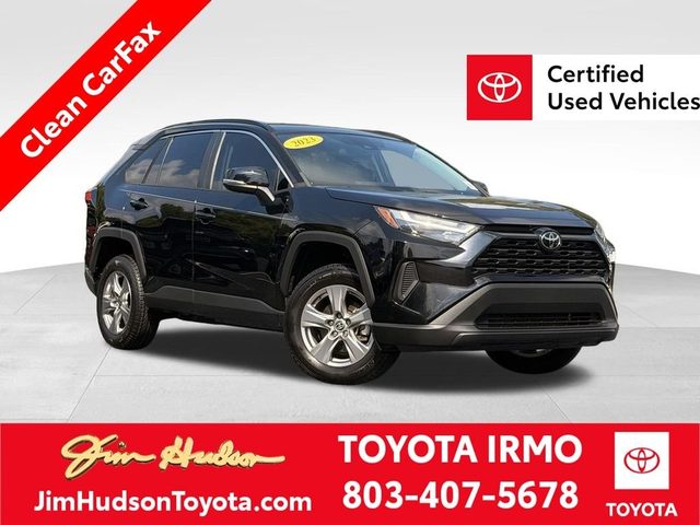 2023 Toyota RAV4 XLE FWD photo