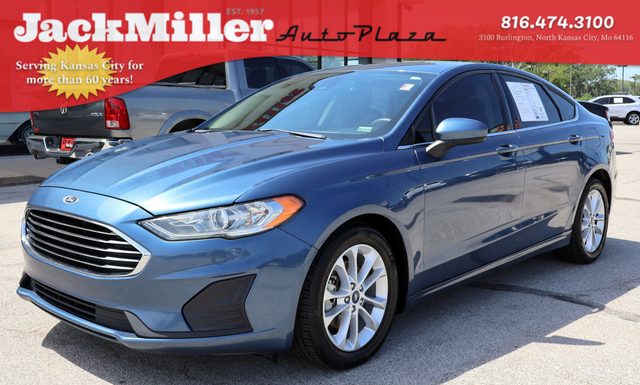 2019 Ford Fusion SE FWD photo