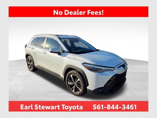 2023 Toyota Corolla Cross Hybrid XSE AWD photo