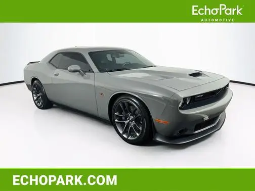 2023 Dodge Challenger R/T Scat Pack RWD photo