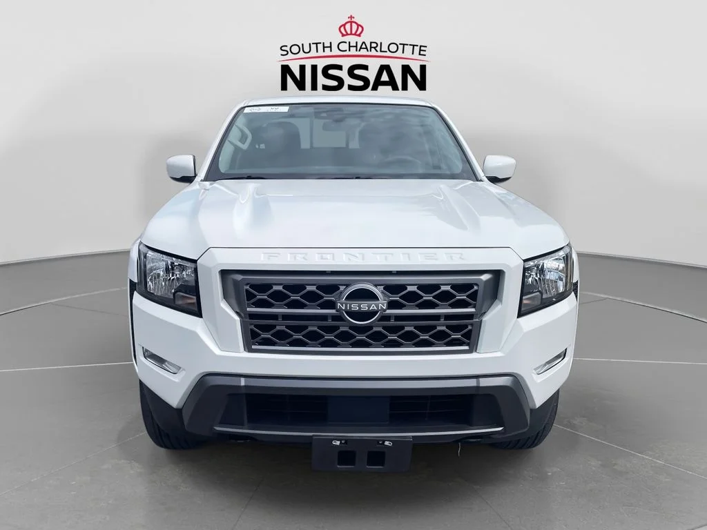 2023 Nissan Frontier SV 4WD photo