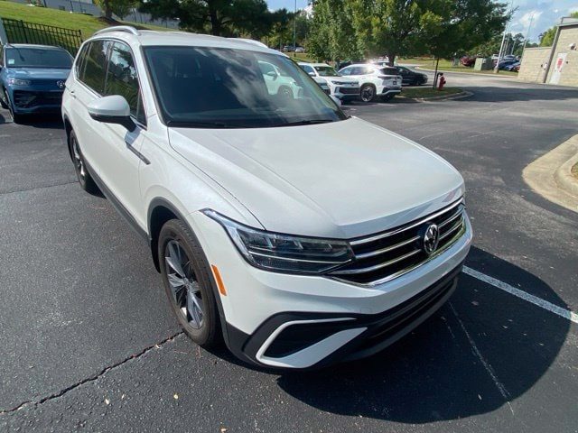 2023 Volkswagen Tiguan SE FWD photo