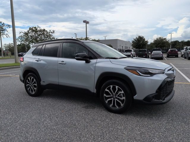 2023 Toyota Corolla Cross Hybrid SE AWD photo
