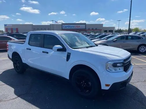 2023 Ford Maverick XLT AWD photo